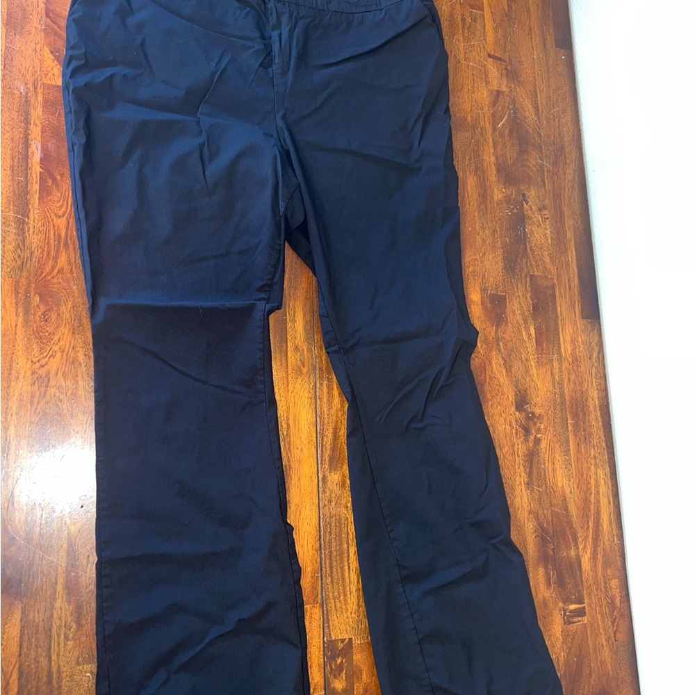 Torrid Black Stretch Pants size 18 Tall